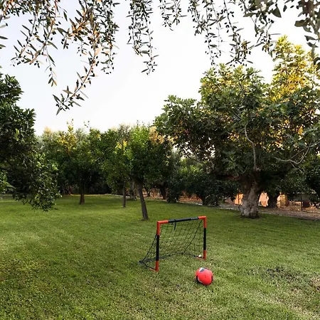 Old Sport Mansion Mikrá Mandínia