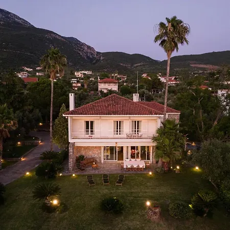 Old Sport Mansion Vila *