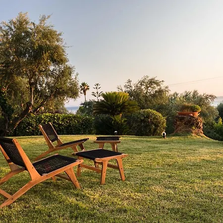 Villa Old Sport Mansion Mikrá Mandínia