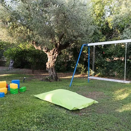 Old Sport Mansion Villa Mikrá Mandínia